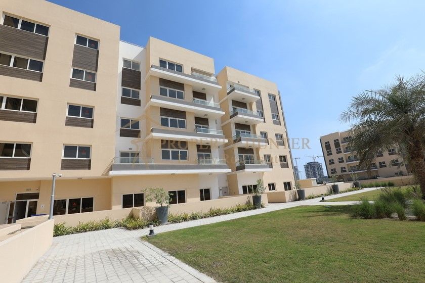 Residential Developed 1 Bedroom U/F Apartment  for sale in Lusail , Doha-Qatar #40758 - 1  image 