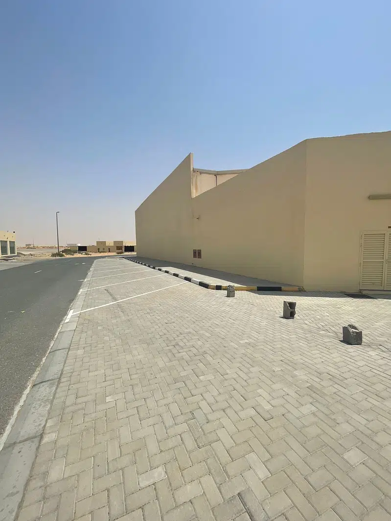 Коммерческий Готовая недвижимость Н/Ф Склад  продается в Дубай #47905 - 1  image 
