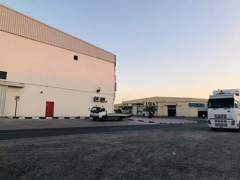 Commercial Propriété prête S / F Entrepôt  a louer au Dubai #48864 - 1  image 