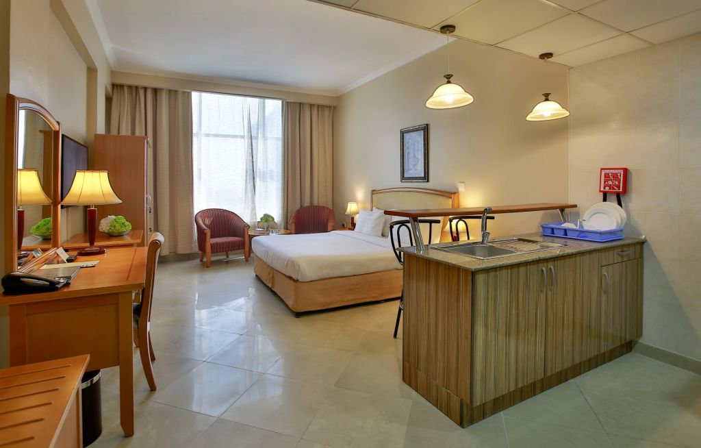 Beautiful Studio Apartment with Amazing Views 7947