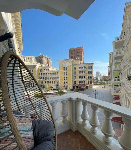Residential Developed 1 Bedroom F/F Apartment  for sale in The-Pearl-Qatar , Doha-Qatar #9698 - 3  image 
