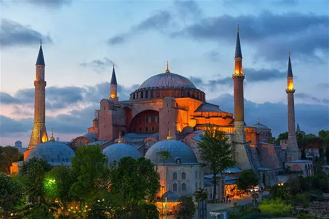 القصة الكاملة لجامع آيا صوفيا المعلم الأشهر في تركيا | الدين والروحانيات تركيا #3779 - 1  صورة 