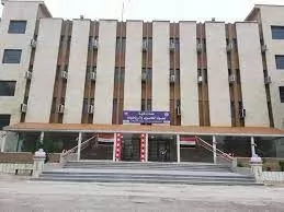 جامعة الموصل استحداث مركز للحاسوب و تواجد مركز تسوق | كليات الجامعات العراق #3930 - 1  صورة 