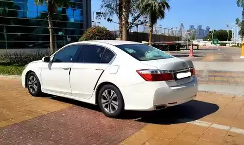 Gebraucht Honda Accord Zu verkaufen in Al Sadd , Doha #10041 - 1  image 