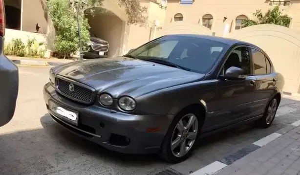 مستعملة Jaguar X-Type للبيع في الدوحة #10054 - 1  صورة 
