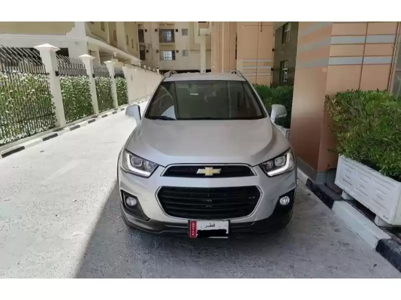 Gebraucht Chevrolet Captiva Zu verkaufen in Doha #10100 - 1  image 