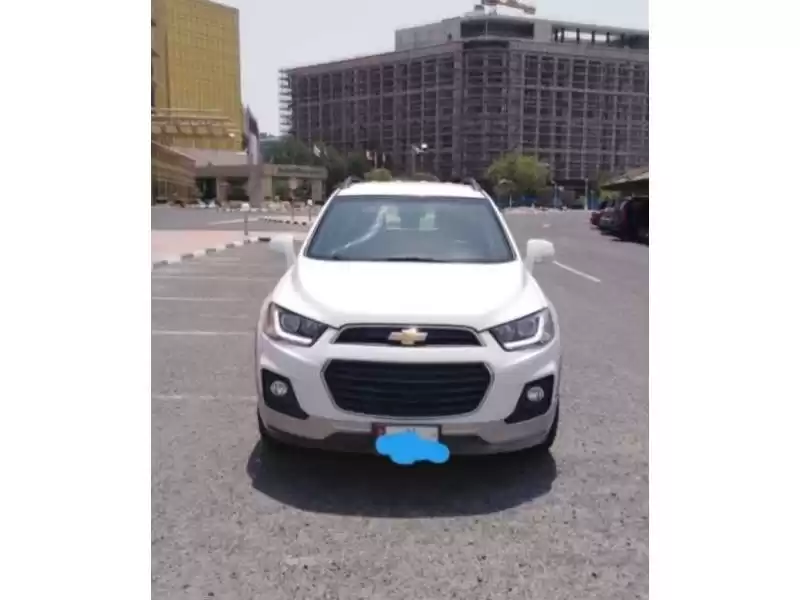 Gebraucht Chevrolet Captiva Zu verkaufen in Doha #10104 - 1  image 