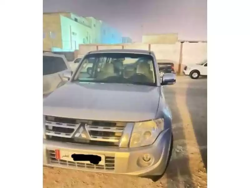 مستعملة Mitsubishi Pajero للبيع في الدوحة #10121 - 1  صورة 