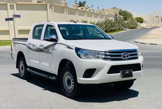 Использовал Toyota Unspecified Продается в Доха #10224 - 1  image 