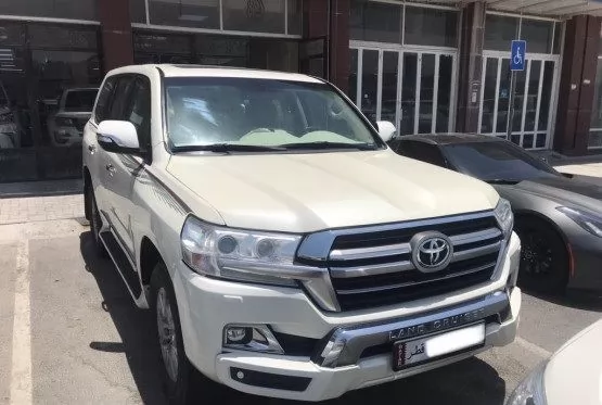 Used Toyota Land Cruiser For Sale in Doha-Qatar #10258 - 6  image 