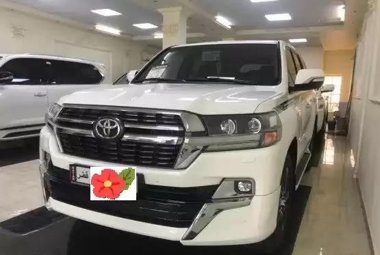 جديدة Toyota Land Cruiser للبيع في الدوحة #10259 - 1  صورة 