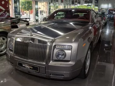 Использовал Rolls-Royce Phantom Продается в Доха #10296 - 1  image 