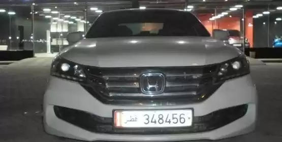 Gebraucht Honda Accord Zu verkaufen in Doha #10342 - 1  image 
