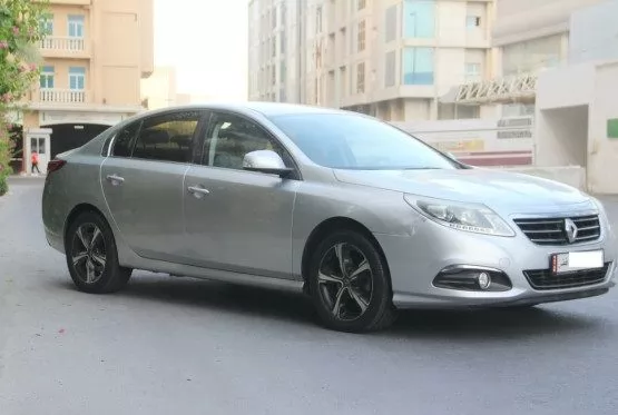 Used Renault Safrane For Sale in Fereej-Bin-Mahmoud , Doha-Qatar #10434 - 1  image 