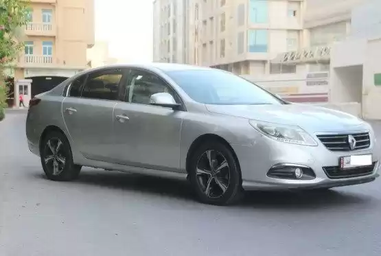 Used Renault Safrane For Sale in Al Sadd , Doha #10434 - 1  image 