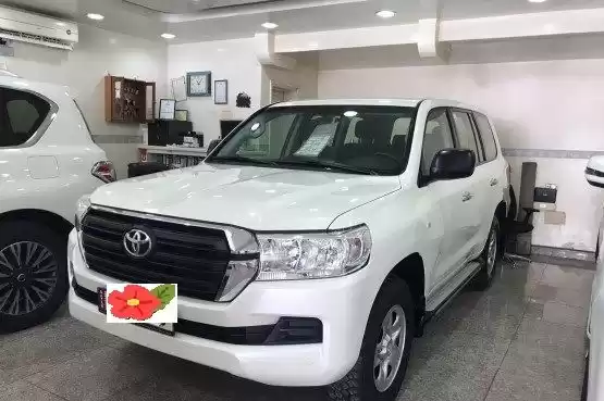 用过的 Toyota Land Cruiser 出售 在 多哈 #10509 - 1  image 