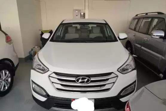 Gebraucht Hyundai Santa Fe Zu verkaufen in Doha #10566 - 1  image 