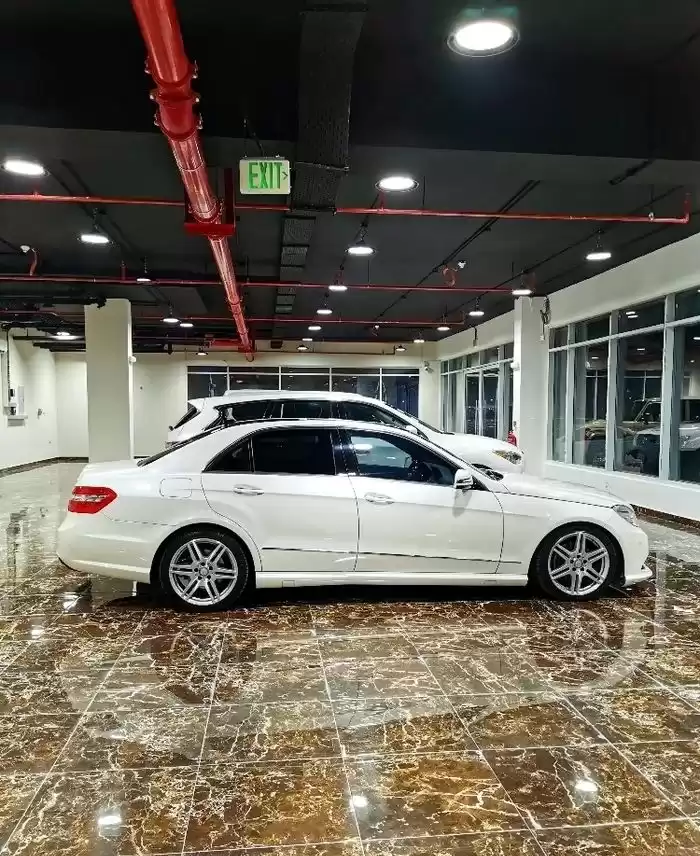 Used Mercedes-Benz E Class For Sale in Doha #10567 - 1  image 