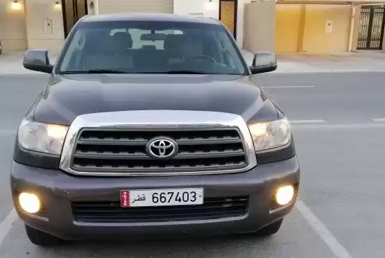 مستعملة Toyota Sequoia للبيع في الدوحة #10662 - 1  صورة 