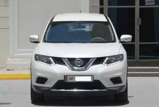 Использовал Nissan X-Trail Продается в Аль-Садд , Доха #10681 - 1  image 