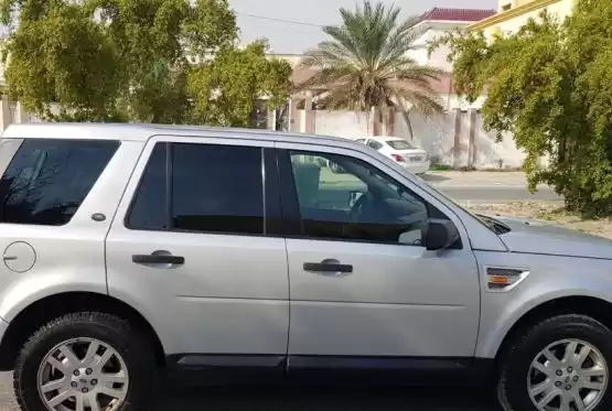 Usado Land Rover Unspecified Venta en Doha #10708 - 1  image 