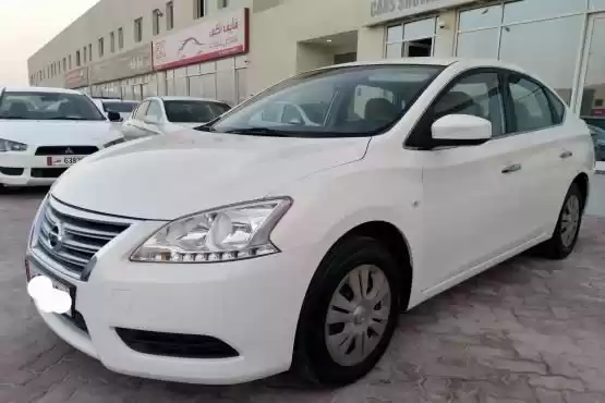 Использовал Nissan Sentra Продается в Доха #10745 - 1  image 