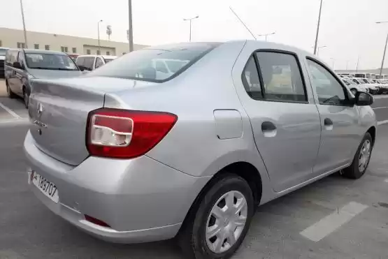 مستعملة Renault Unspecified للبيع في الدوحة #10751 - 1  صورة 