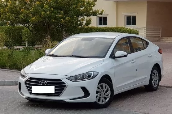 Использовал Hyundai Elantra Продается в Доха #10788 - 1  image 