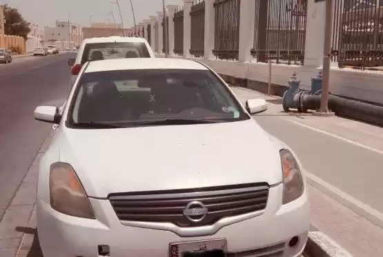 Использовал Nissan Altima Продается в Аль-Садд , Доха #10814 - 1  image 