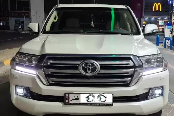 Использовал Toyota Land Cruiser Продается в Аль-Садд , Доха #10835 - 1  image 