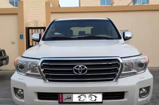 مستعملة Toyota Land Cruiser للبيع في الدوحة #10837 - 1  صورة 