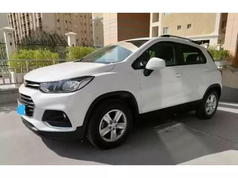 Использовал Chevrolet Trax Продается в Доха #11019 - 1  image 