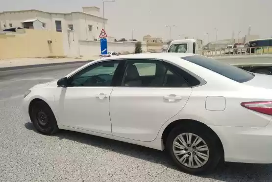مستعملة Toyota Camry للبيع في الدوحة #11045 - 1  صورة 