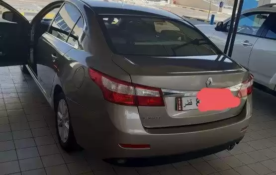 Использовал Renault Safrane Продается в Аль-Садд , Доха #11047 - 1  image 