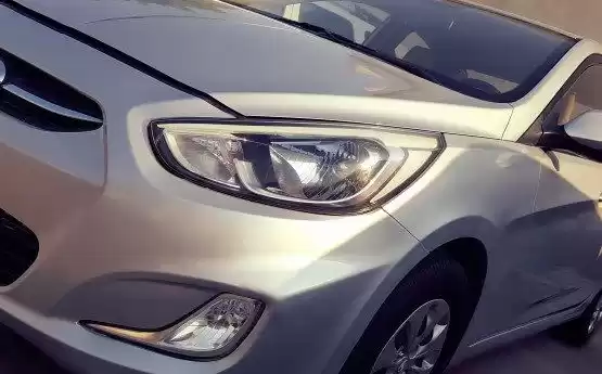 用过的 Hyundai Accent 出售 在 萨德 , 多哈 #11234 - 1  image 