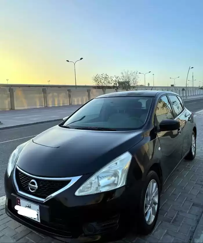 استفاده شده Nissan Tiida برای فروش که در دوحه #11238 - 1  image 
