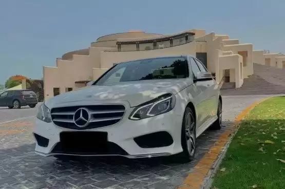 Gebraucht Mercedes-Benz Unspecified Zu verkaufen in Al Sadd , Doha #11307 - 1  image 