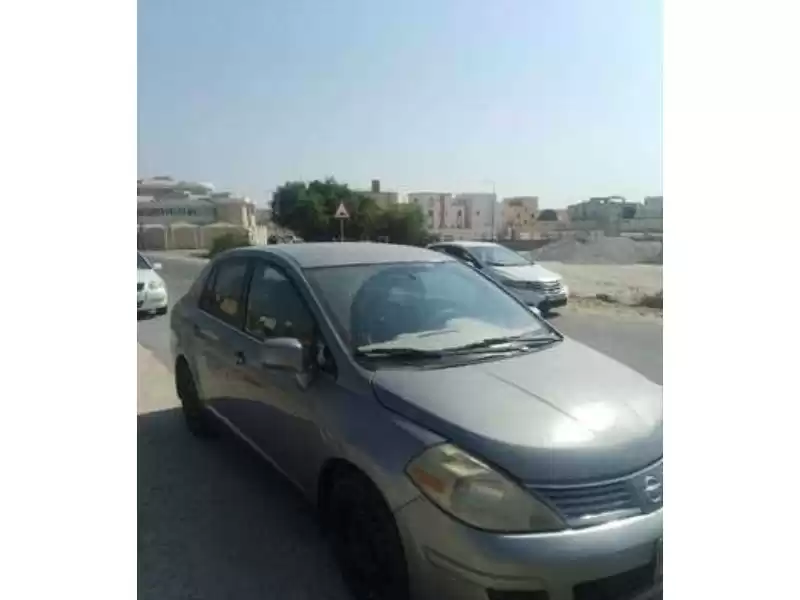 Использовал Nissan Tiida Продается в Доха #11463 - 1  image 