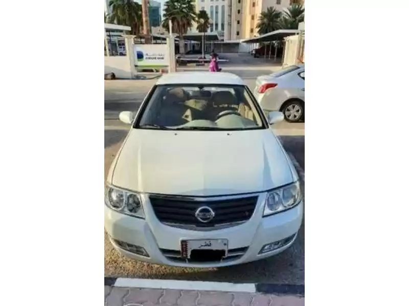 مستعملة Nissan Sunny للبيع في الدوحة #11468 - 1  صورة 