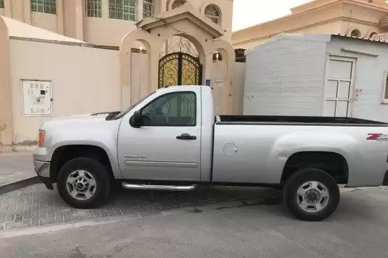 Used GMC Sierra For Sale in Doha #11471 - 1  image 