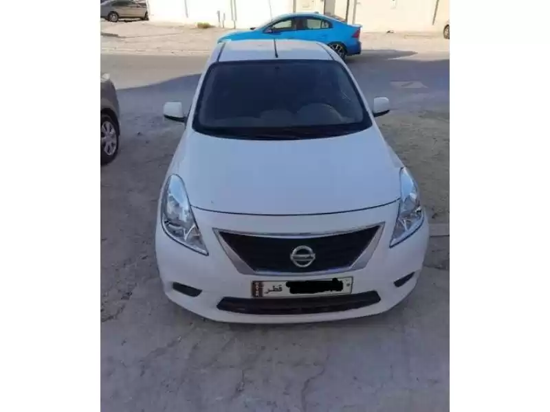 مستعملة Nissan Sunny للبيع في الدوحة #11487 - 1  صورة 
