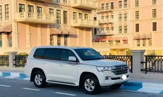 Gebraucht Toyota Land Cruiser Zu verkaufen in Al Sadd , Doha #11577 - 1  image 