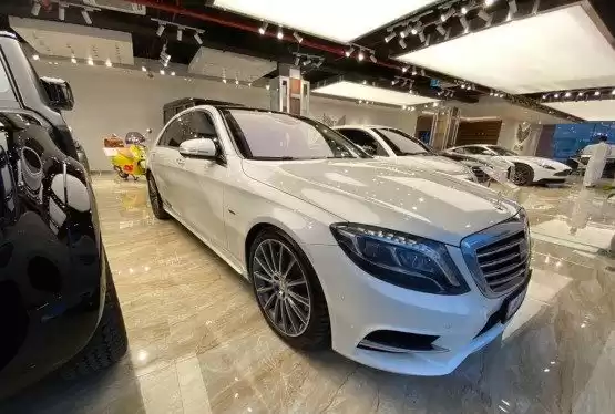 Использовал Mercedes-Benz SZ Продается в Доха #11693 - 1  image 