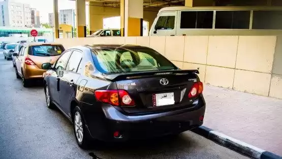Использовал Toyota Corolla Продается в Аль-Садд , Доха #11731 - 1  image 