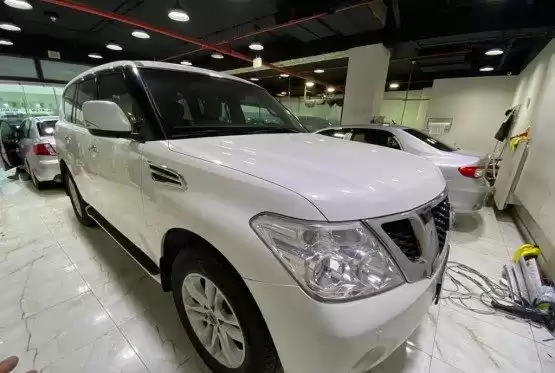 مستعملة Nissan Patrol للبيع في الدوحة #12000 - 1  صورة 