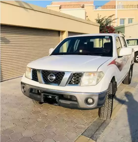 مستعملة Nissan Navara للبيع في الدوحة #12021 - 1  صورة 
