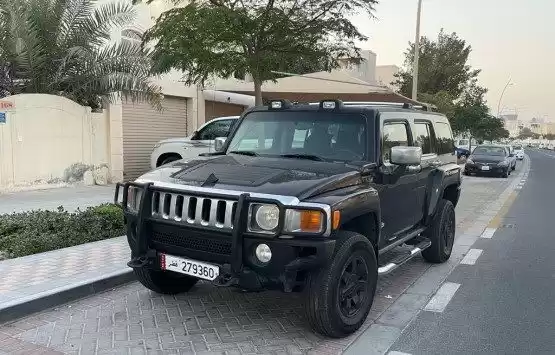 Использовал Hummer H3 Продается в Доха #12037 - 1  image 