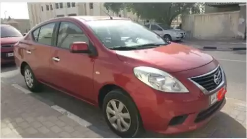 مستعملة Nissan Sunny للبيع في الدوحة #12040 - 1  صورة 