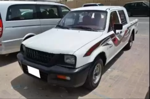 Used Mitsubishi L200 For Sale in Doha #12057 - 1  image 