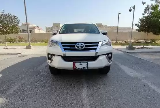 Utilisé Toyota Unspecified À vendre au Doha #12125 - 1  image 